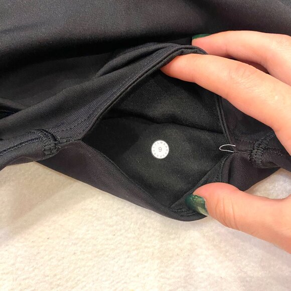 lululemon athletica gray and black capri leggings - Picture 3 of 3